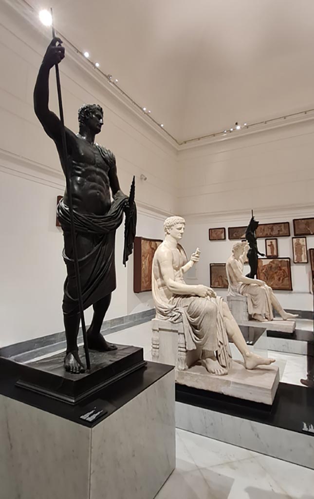 Herculaneum Augusteum. April 2023.
Looking across statues. Photo courtesy of Giuseppe Ciaramella.