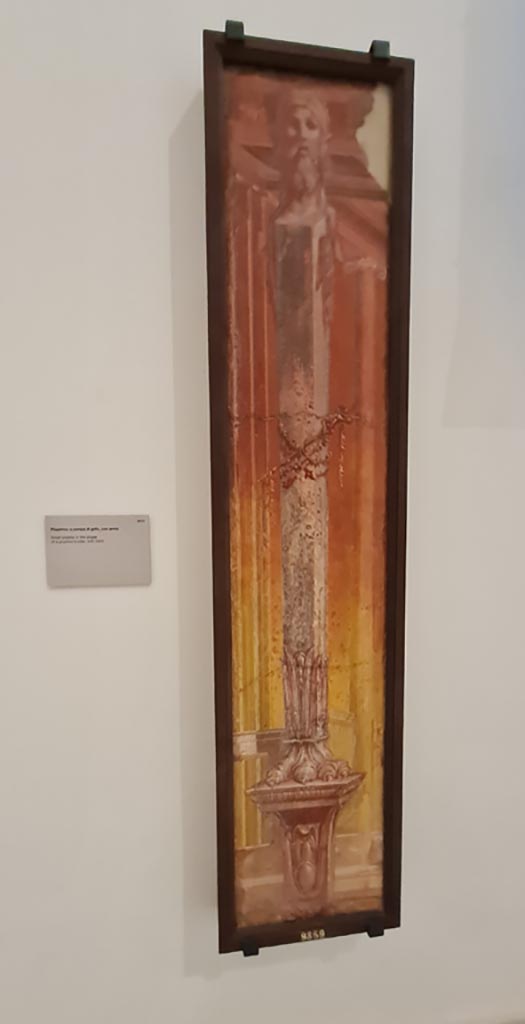 Herculaneum Augusteum. April 2023. Fresco of a herm, found 15th June 1748.
Now in Naples Archaeological Museum. Inventory number 9859.