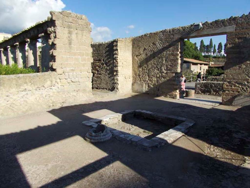 II.1 Herculaneum, September 2015. Looking north-east across atrium. Photo courtesy of Michael Binns.
