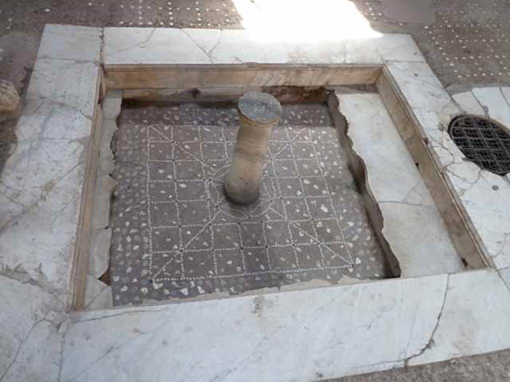 III.11 Herculaneum. May 2010. Room 6, impluvium in opus signinum, which was below a later covering of marble.   