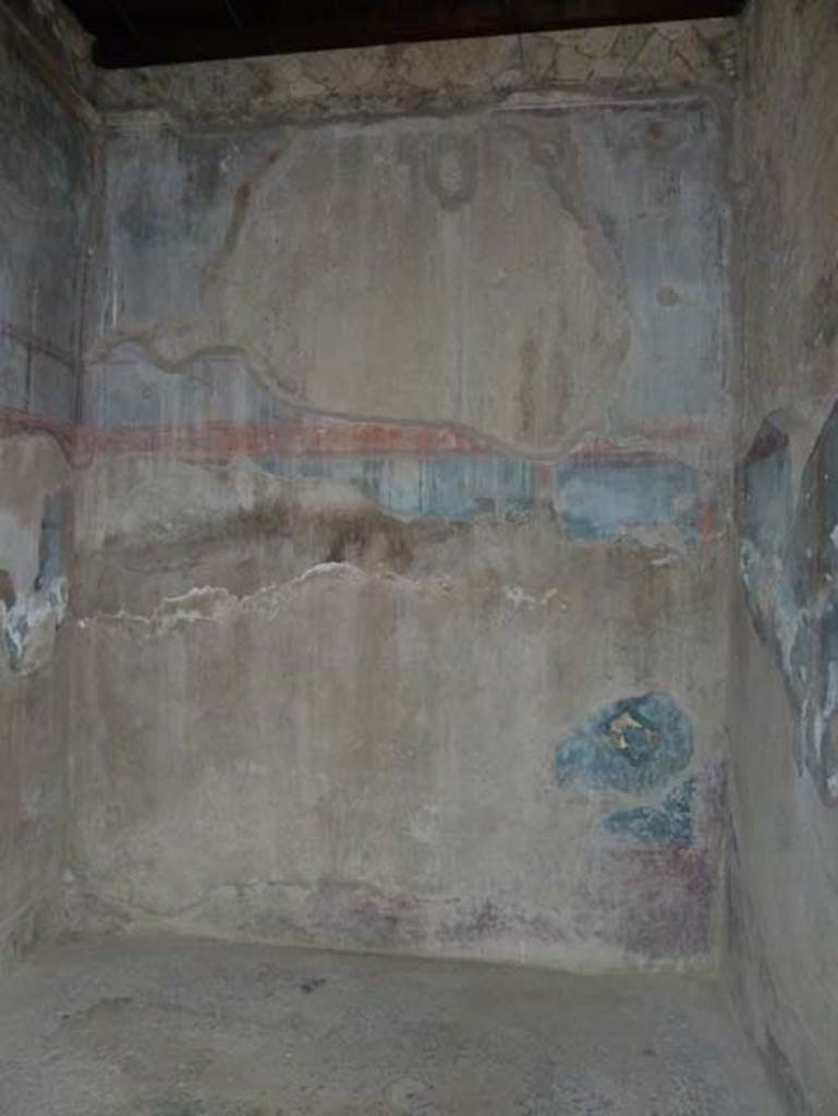 IV.4 Herculaneum. September 2015. Room 8, east wall.