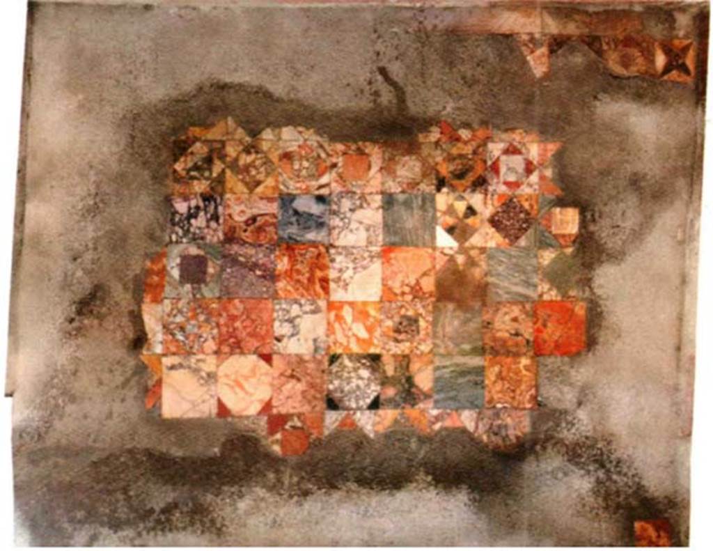 Herculaneum IV.21 cubicolo 10, Opus Sectile with simple motifs - a range.
Photo  Sposito, Francesca, Area archeologica, Casa dei Cervi (IV,21), cubicolo 10, opus sectile con motivi semplici "a campionario", in TESS  scheda 18408 (http://tess.beniculturali.unipd.it/web/scheda/?recid=18408), 2016