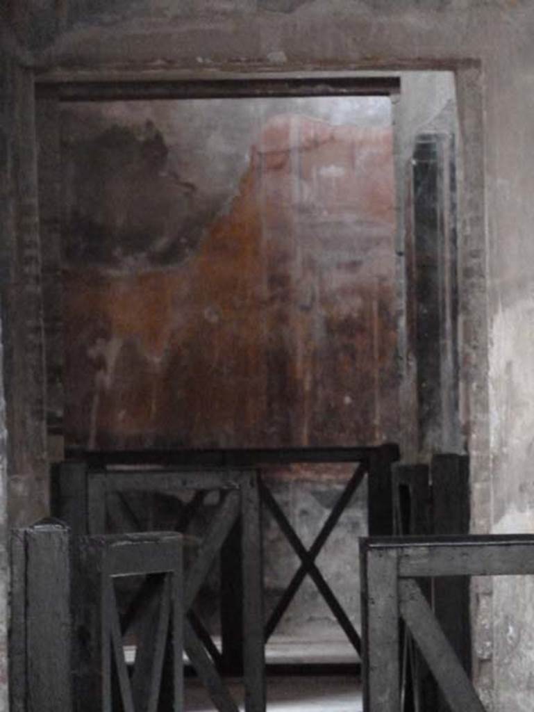 IV.21, Herculaneum, September 2015. 
Looking west from Triclinium 5 through doorway into room 6, antechamber, and across to doorway into oecus 7. 

