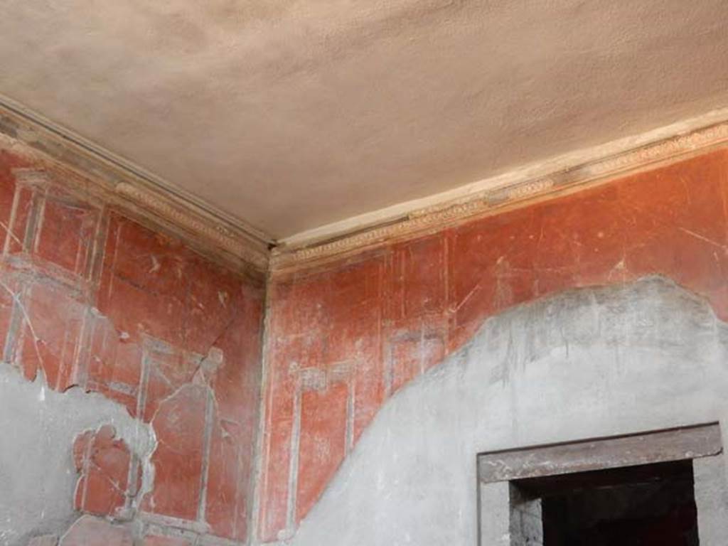 IV.21, Herculaneum. May 2018. Room 7, upper north-west corner. Photo courtesy of Buzz Ferebee. 