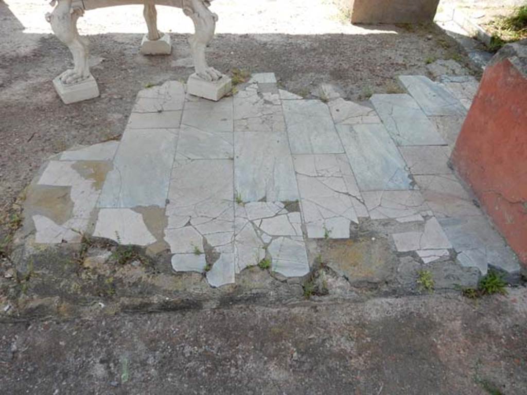 IV.21, Herculaneum. May 2018. Room 18, looking south across flooring. Photo courtesy of Buzz Ferebee. 

