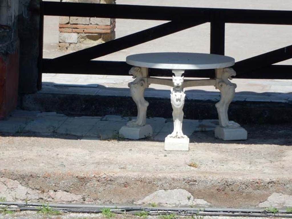 IV.21, Herculaneum. May 2018. Room 18, looking north towards marble table. Photo courtesy of Buzz Ferebee. 

