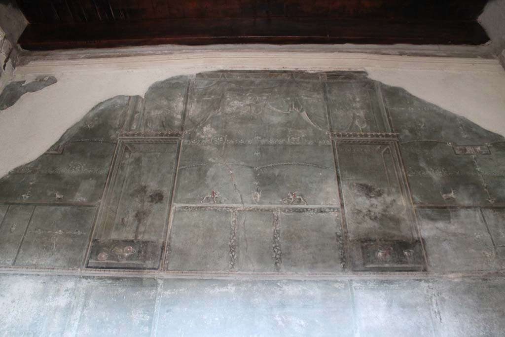 V.1 Herculaneum. March 2014. Room 3, detail from upper north wall.
Foto Annette Haug, ERC Grant 681269 DÉCOR.
