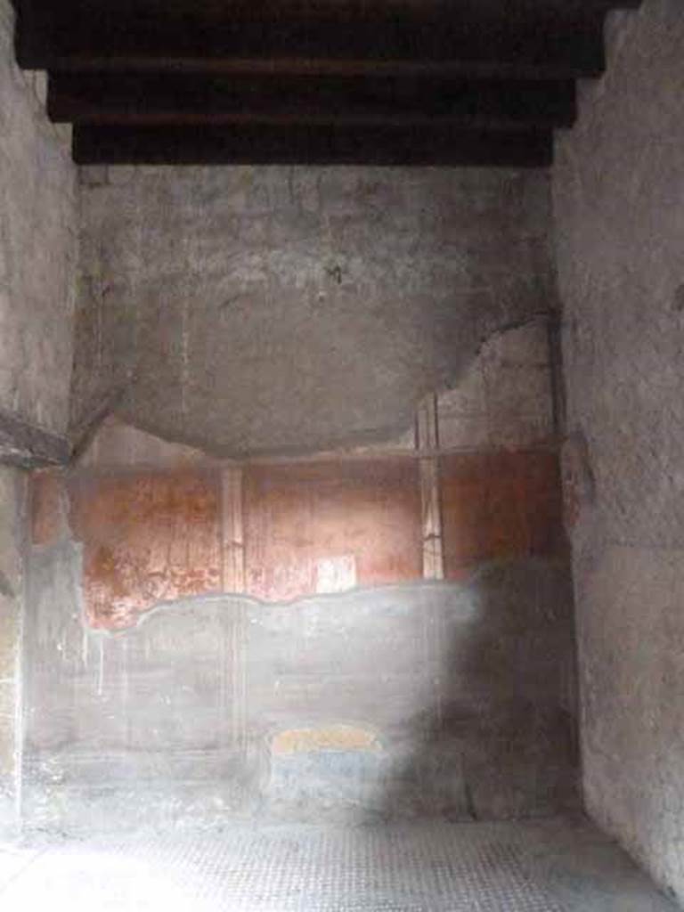 V.1 Herculaneum. May 2010. Room 2, south wall.