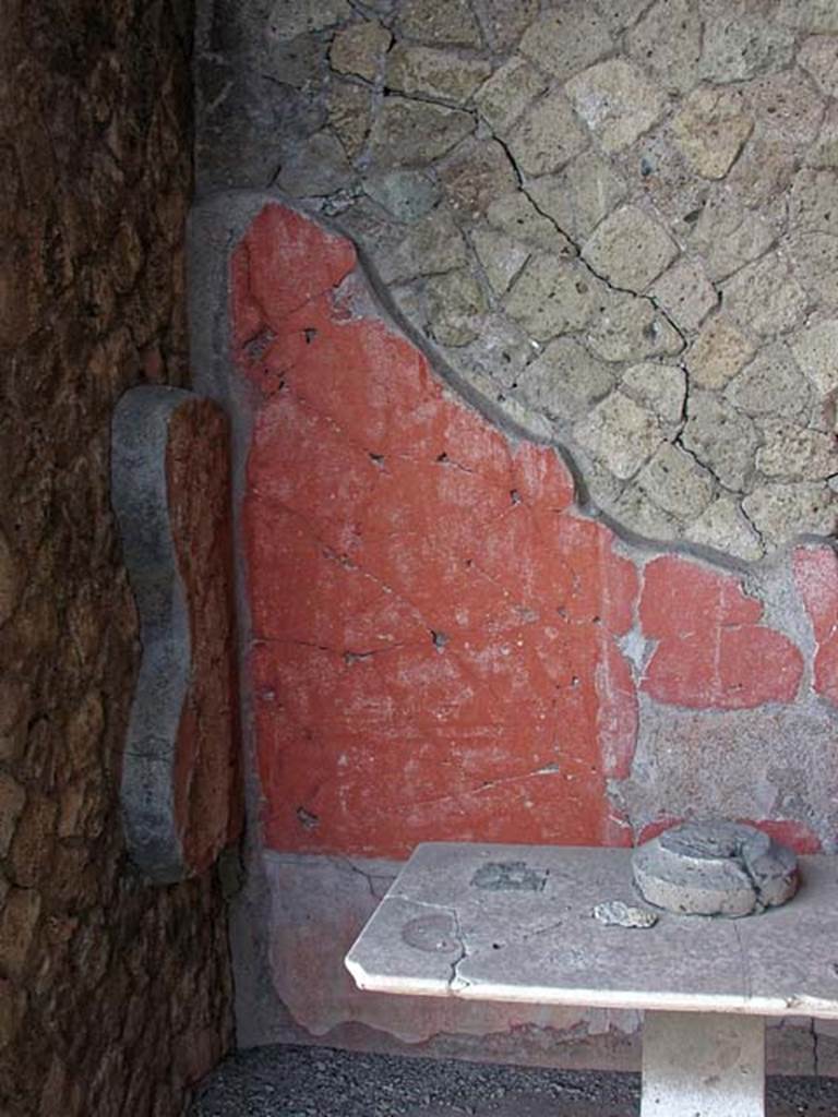 V.7/6, Herculaneum. September 2003. Upper room b, looking towards north-west corner. 
Photo courtesy of Nicolas Monteix.
