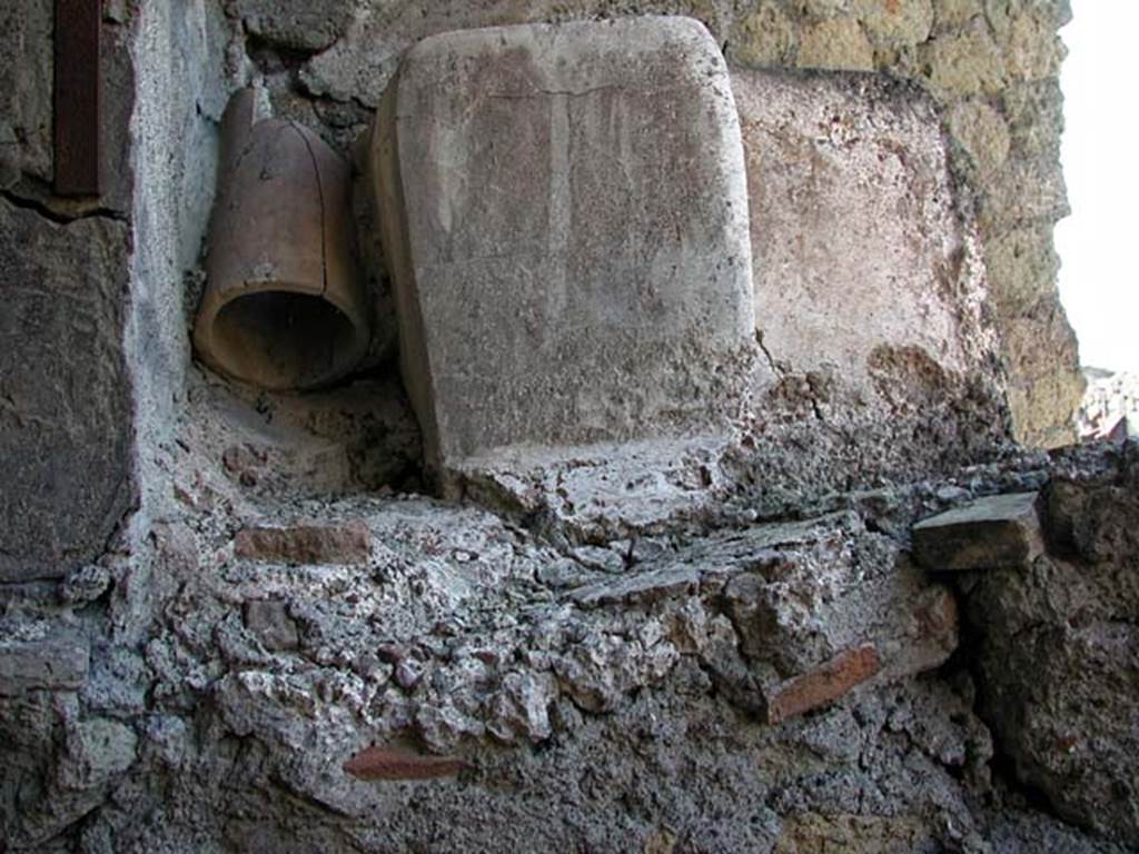 V.7/6, Herculaneum. September 2003. Upper room d, looking south at upper floor level. 
Photo courtesy of Nicolas Monteix.

