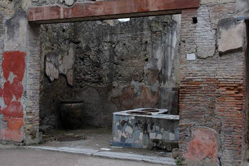 V.10, Herculaneum, April 2010. Looking south-east across shop-room. Photo courtesy of Nicolas Monteix.