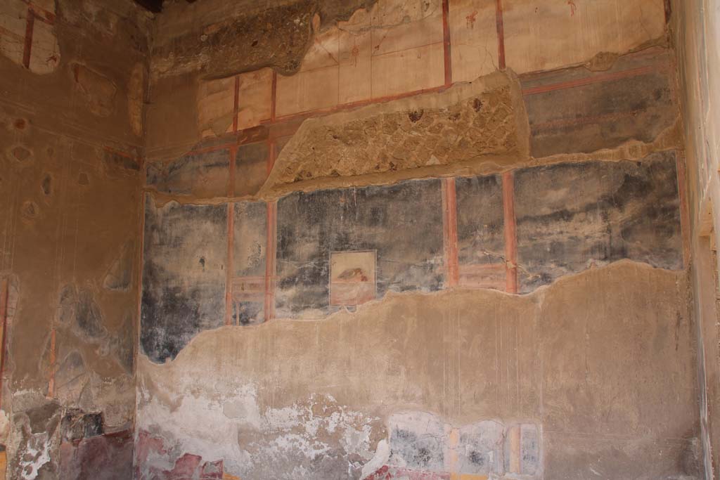 V.35 Herculaneum, April 2014. Ala 10, looking towards west wall. Photo courtesy of Klaus Heese.