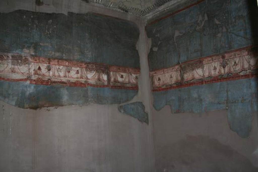 V. 35 Herculaneum. March 2008. Diaeta 6, south-west corner. Photo courtesy of Sera Baker.