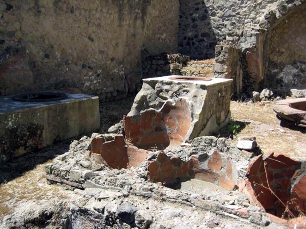 VI.19, Herculaneum, June 2011. Looking south-east towards rear, with remains of masonry steps.
Photo courtesy of Sera Baker.
