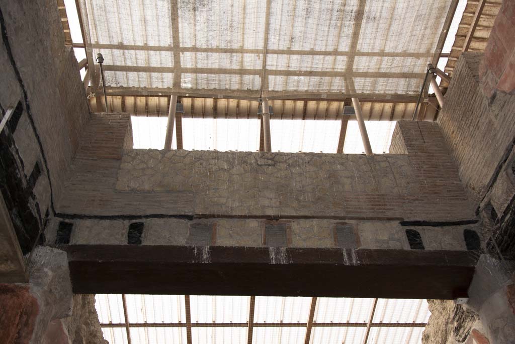 VI.21 Herculaneum, March 2019. Upper south side. 
Foto Annette Haug, ERC Grant 681269 DÉCOR
