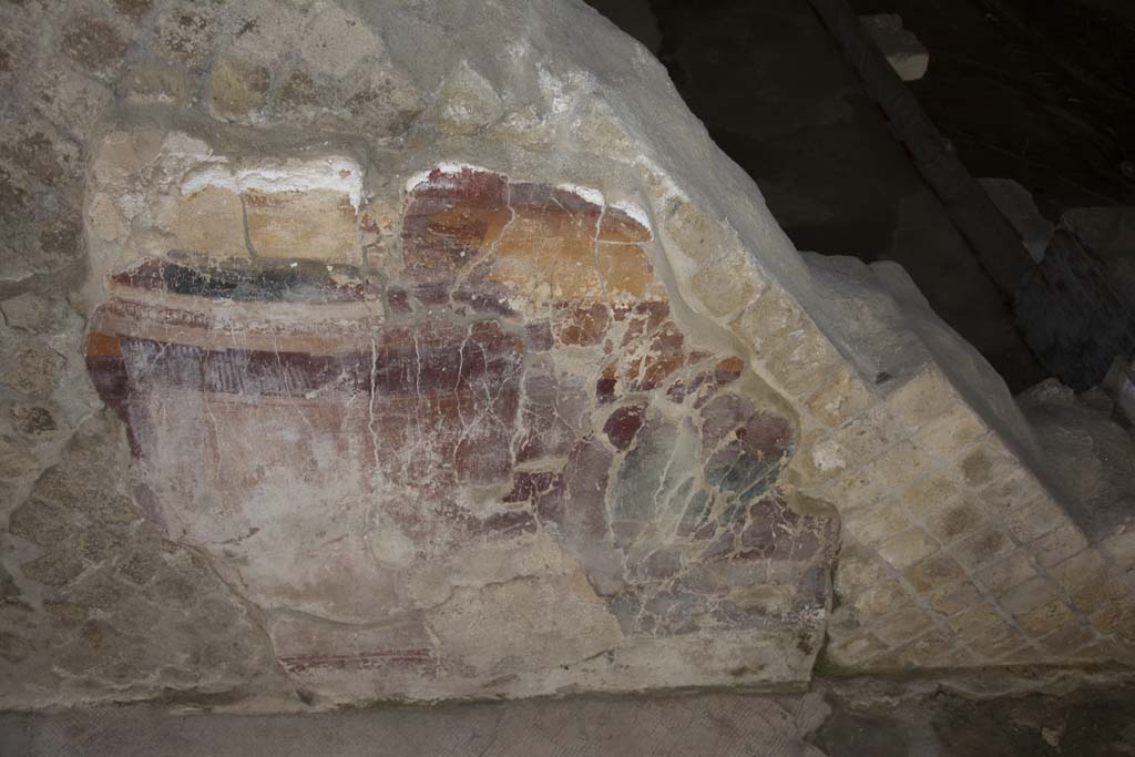 Villa dei Papiri, March 2019. Triclinium (i), painted decoration from north wall at east end. 
Foto Annette Haug, ERC Grant 681269 DÉCOR.

