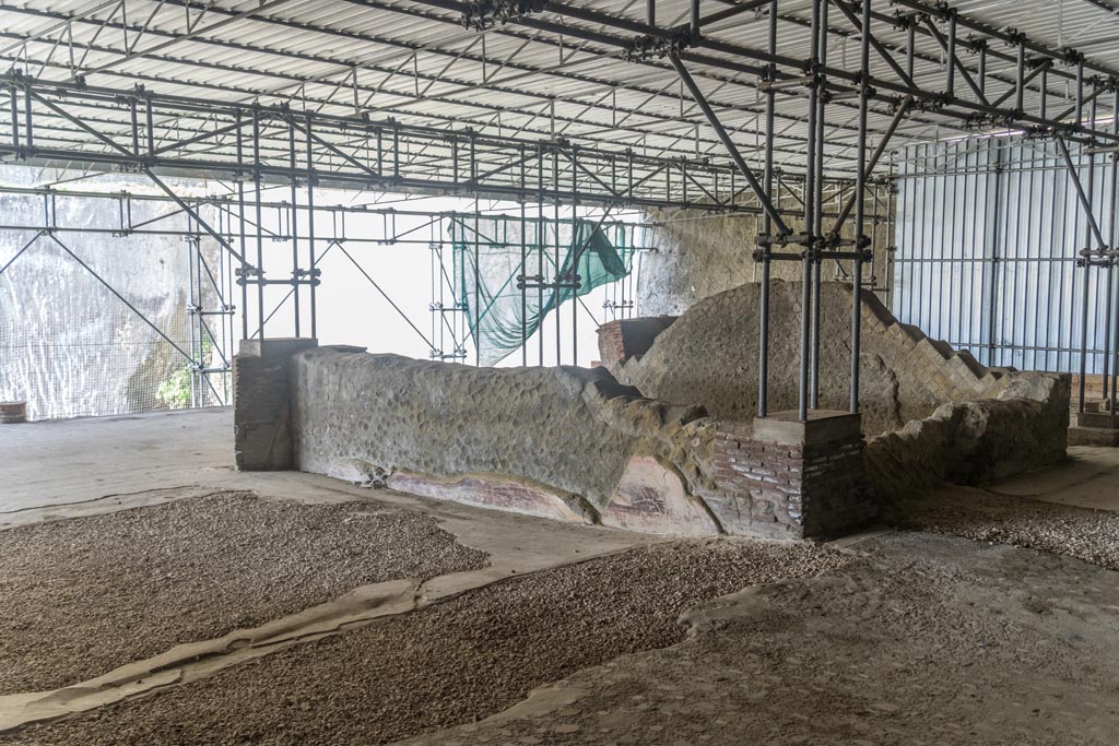 Herculaneum Villa dei Papiri. October 2023. 
Room (b), looking towards west wall from atrium (c). Photo courtesy of Johannes Eber. 

