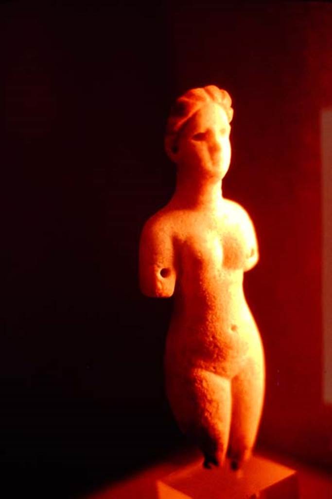 Getty Villa, Malibu, Spring 1982. Female statue. Photo by Stanley A. Jashemski.   
Source: The Wilhelmina and Stanley A. Jashemski archive in the University of Maryland Library, Special Collections (See collection page) and made available under the Creative Commons Attribution-Non Commercial License v.4. See Licence and use details.
J80f0405
