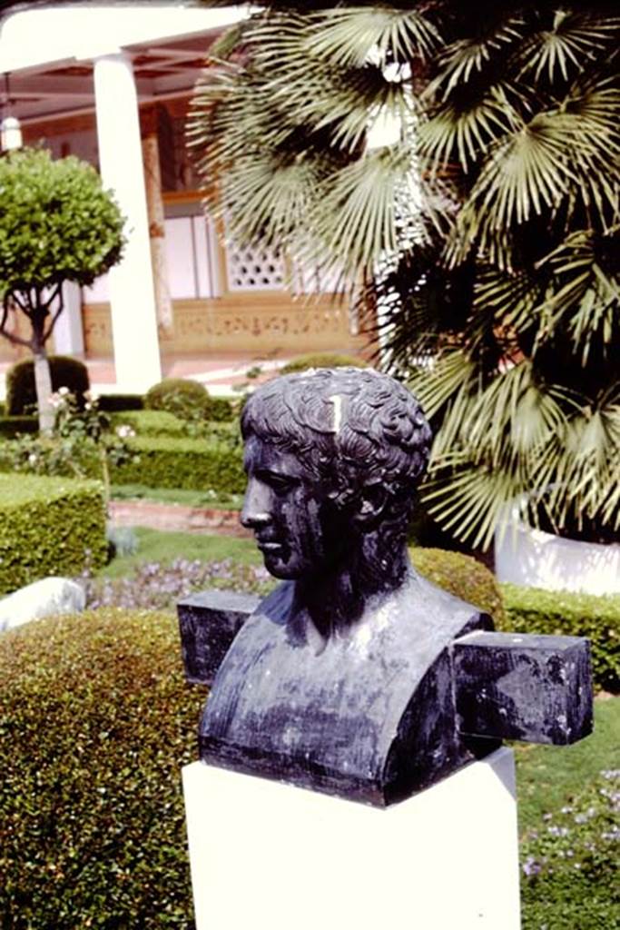 Getty Villa, Malibu, Spring 1982. Reproduction herm in garden area. Photo by Stanley A. Jashemski.   
Source: The Wilhelmina and Stanley A. Jashemski archive in the University of Maryland Library, Special Collections (See collection page) and made available under the Creative Commons Attribution-Non Commercial License v.4. See Licence and use details.
J80f0428
