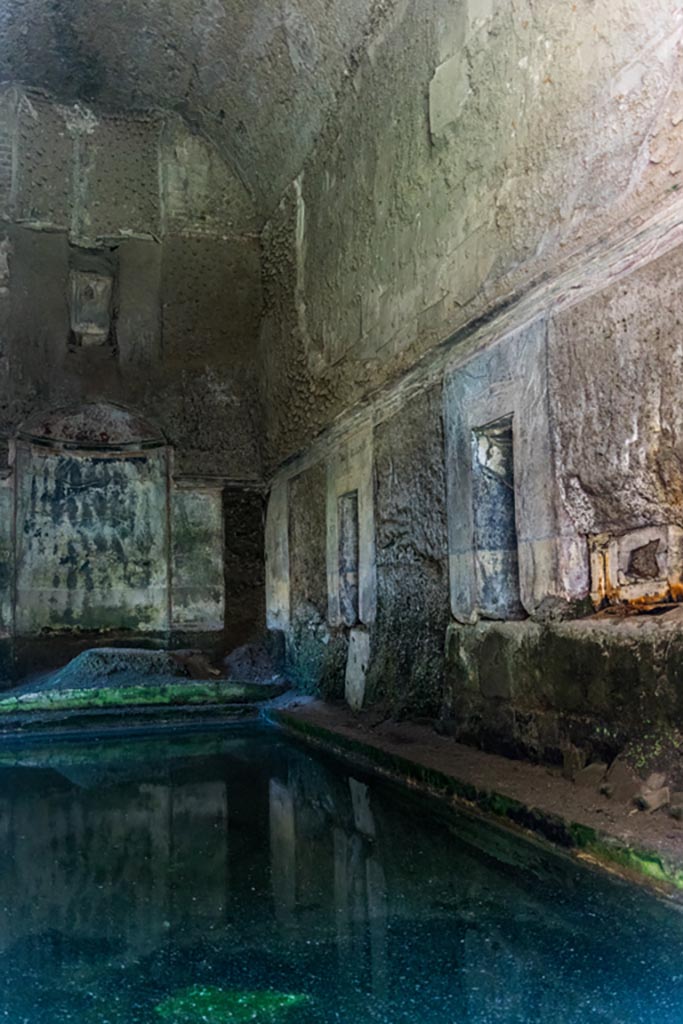 South-western baths, Herculaneum. October 2023. 
Looking towards east wall. Photo courtesy of Johannes Eber. 
