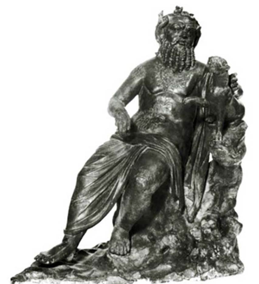 Villa dei Papiri, Herculaneum. Atrium. Bronze statue of Silenus with left hand on a panther found in 1754 round the impluvium.
Now in Naples Archaeological Museum. Inventory number 5012.
