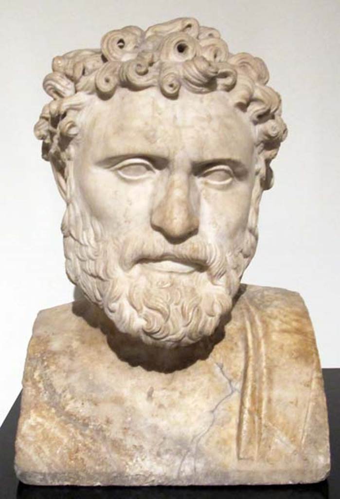 Villa dei Papiri, Herculaneum. Marble herm of Greek Philosopher, possibly Demosthenes.
Found in 1757, north side of the pond.
Now in Naples Archaeological Museum. Inventory number 6147.
